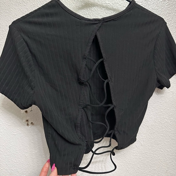 Justify Ribbed Open-Back Crop Top - Picture 2 of 3